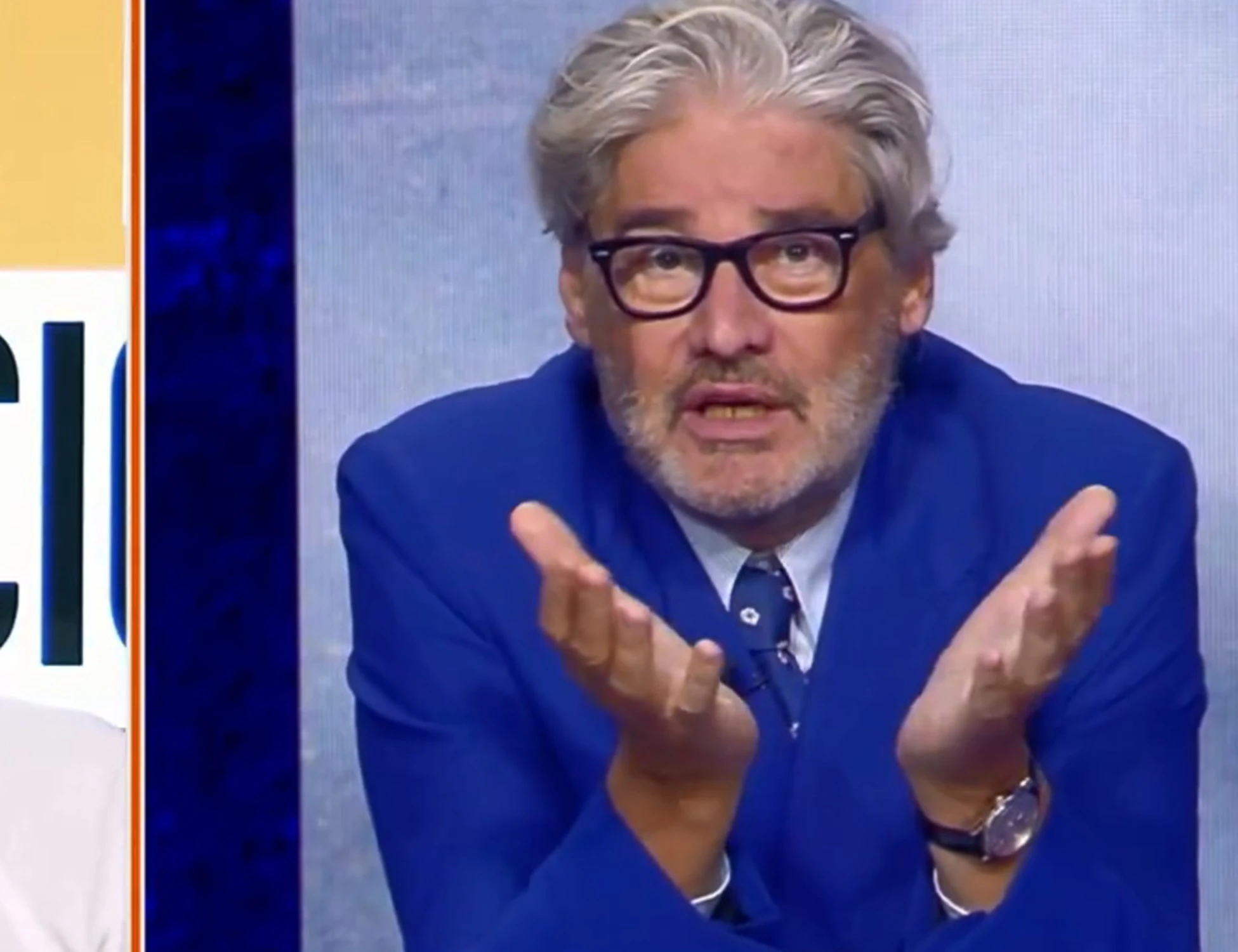 Dritto e Rovescio, Del Debbio spiana il maranza: "Distruggere le vetrine?"