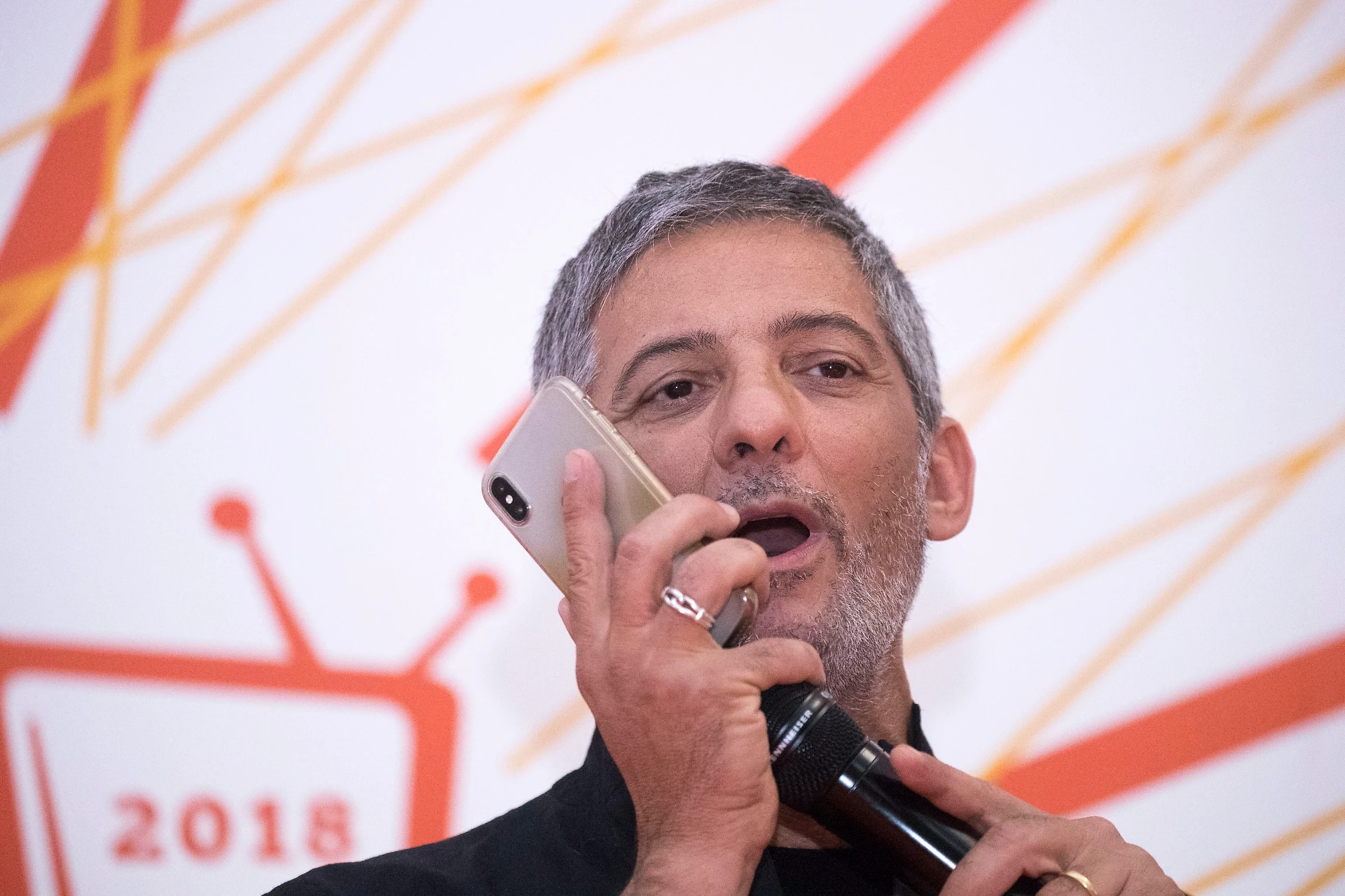 Sanremo 2019, Ultimo e lo sfregio a Fiorello: diserta pure il suo show, poi il dietrofront