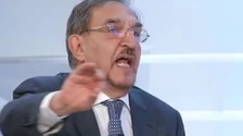 L'Aria Che Tira, Ignazio La Russa interrotto in continuazione dal conduttore sbotta: "Questa trasmissione è una vergogna"