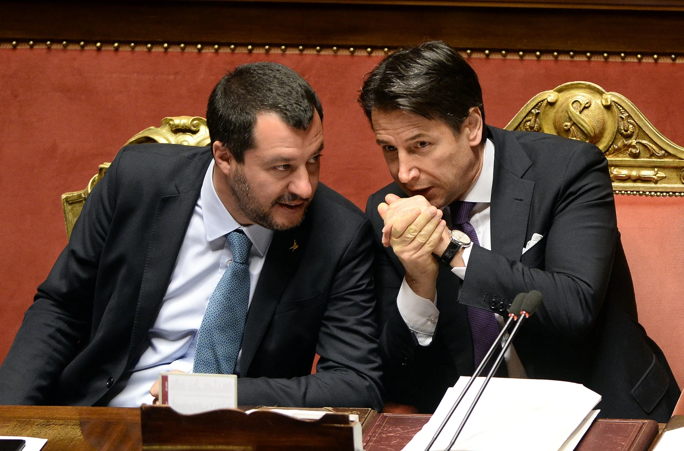 Matteo Salvini diserta il CdM su Siri, Giuseppe Conte fuori controllo: "Pronto alle dimissioni"