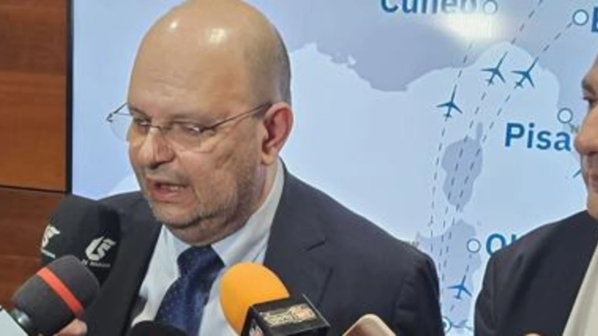 Emergenza carburante. Intrieri, AD Aeroitalia: “Chiediamo al governo l’attivazione urgente di un tavolo tecnico di confronto presso il MIT”