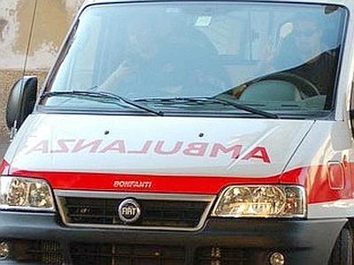 Milano, bambina di undici anni si strozza con il guinzaglio del cane: in coma