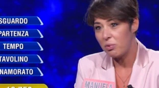 L'Eredità, sfottò di Flavio Insinna alla nuova campionessa: "Ma da casa ti sei mai esercitata?"