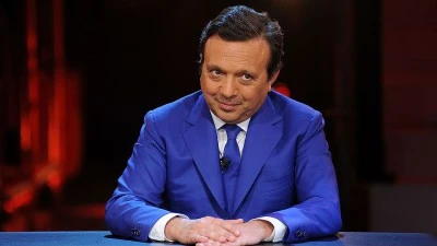 Piero Chiambretti, il Pierino della tv che ha salvato Rete 4