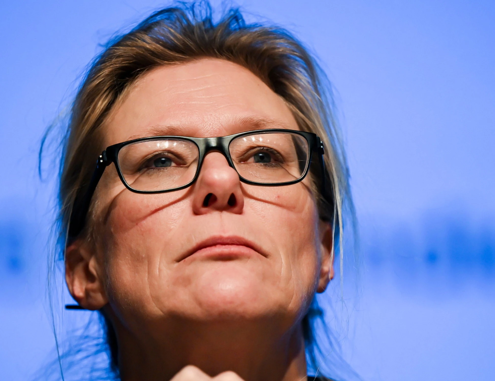 Crans-Montana, botta e risposta Italia-Svizzera: "Buchi da tutte le parti", "Non ho scarcerato io Moretti"