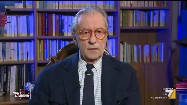 Vittorio Feltri umilia Macron e Brigitte: "Il ragazzino di Prato ha ingravidato la prof, e lui..."