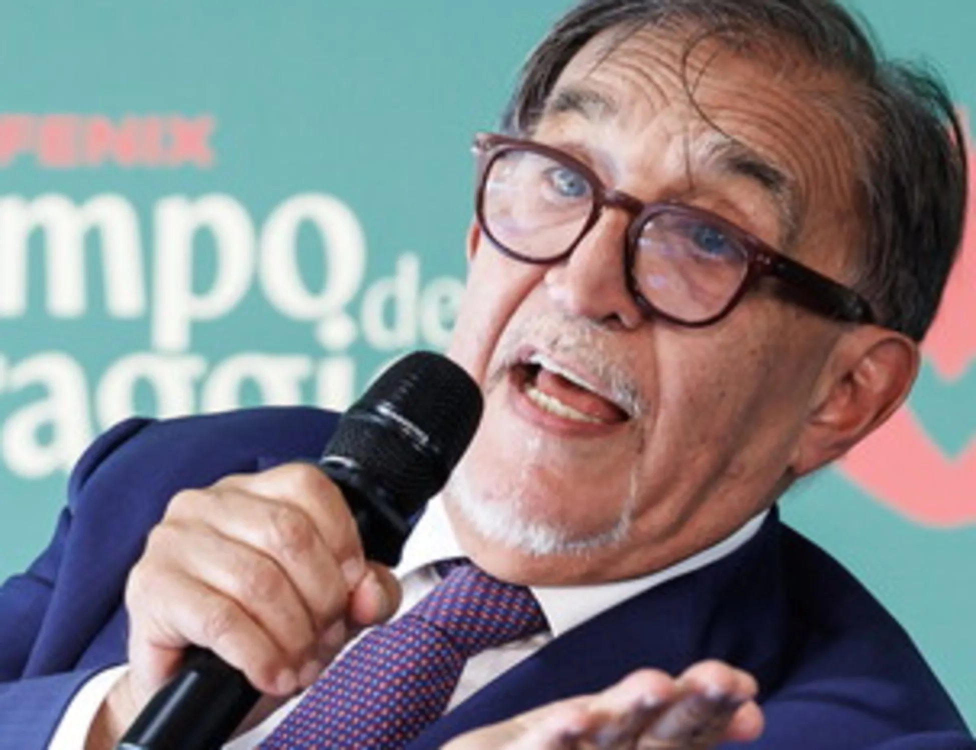 Leggi l'articolo: "Vannacci lo avremmo già baciato in bocca": Ignazio La Russa umilia la sinistra