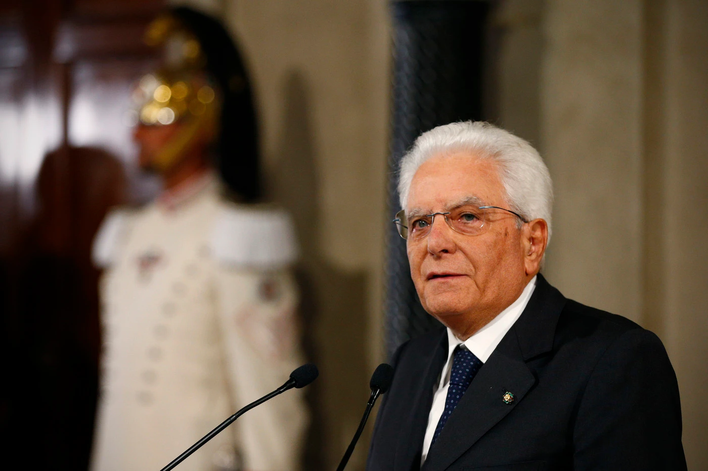 Sergio Mattarella, la svolta verso Matteo Salvini: niente più referendum solo elezioni