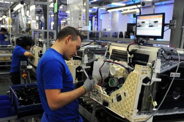 CONFINDUSTRIA "ITALIA ANCORA IN STAGNAZIONE"