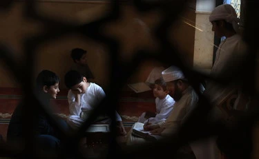 Firenze, maschi e femmine separati per il Ramadan: scandalo a scuola