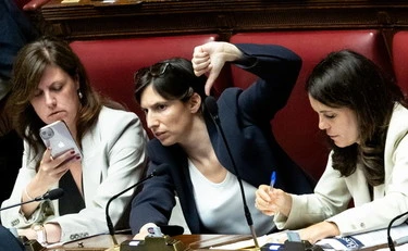 Elly Schlein "in ostaggio dentro il Pd": chi può farle perdere le elezioni (e perché)