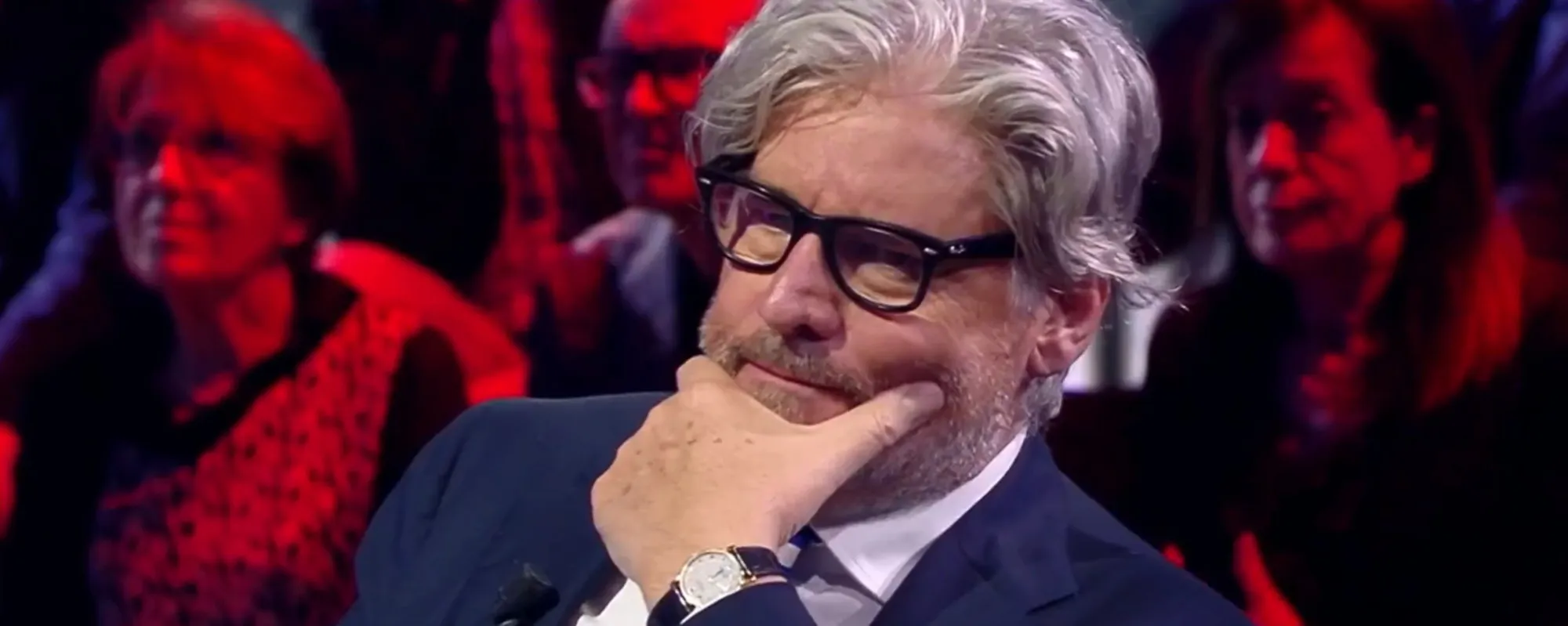 "Un matto? No, un delinquente e idiota totale": furia Del Debbio