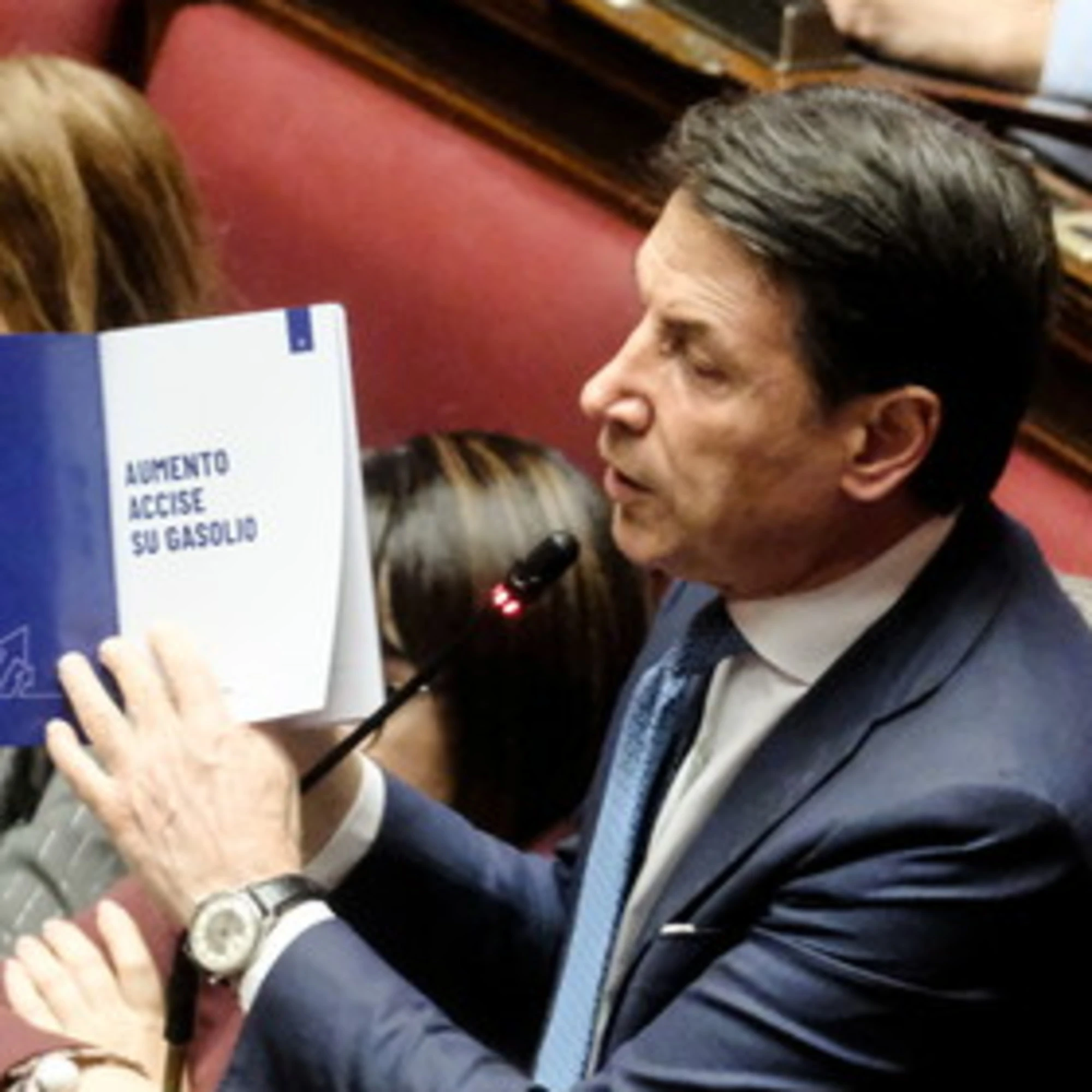 Giuseppe Conte, interlocutore scomodo per chi tratta con lui
