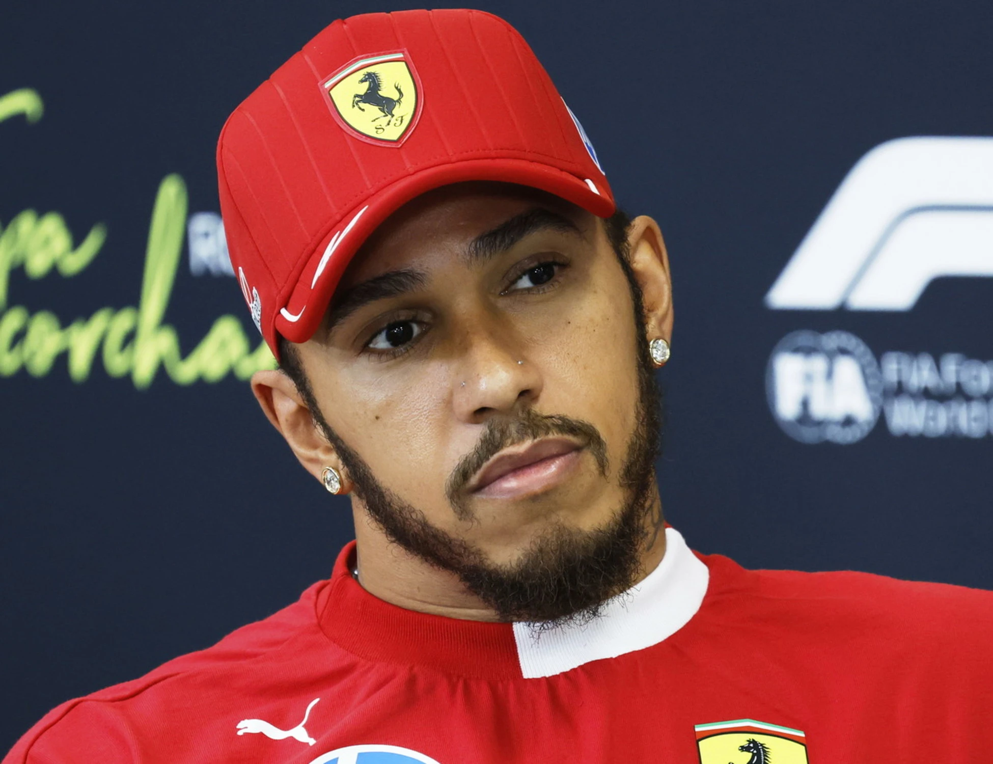 Lewis Hamilton straparla e va in testacoda: "Così non mi interessa"
