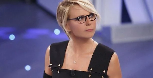 Maria De Filippi sulla morte del padre: "Mia madre era molto severa, e così al funerale..."