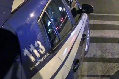 Roma, spedizione punitiva: ragazzo accoltellato al collo