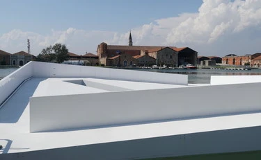 Ue contro Italia, "inaccettabile il padiglione russo in Biennale"