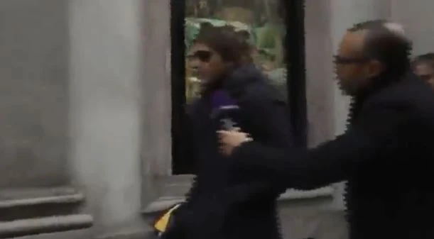Antonio Conte, l'imbarazzo dell'allenatore: beccato a pochi passi dalla sede dell'Inter