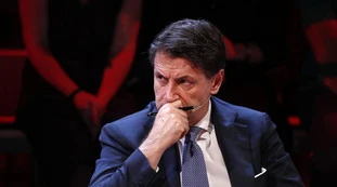 Giuseppe Conte si è suicidato, panico dopo la crisi: cosa svelano i sondaggi sul M5s