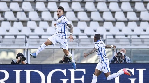 Serie A, l'Inter fatica ma vince in casa del Torino grazie al guizzo finale di Lautaro Martinez