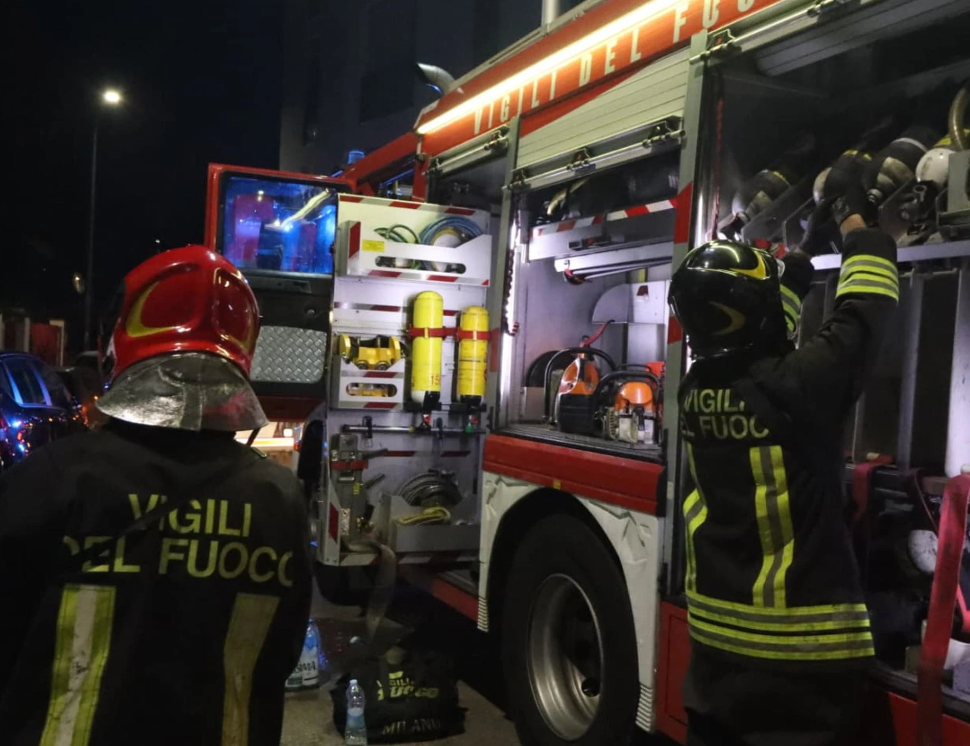 Barberino del Mugello e Trentino, due incendi nelle stesse ore: due morti, un tragico sospetto