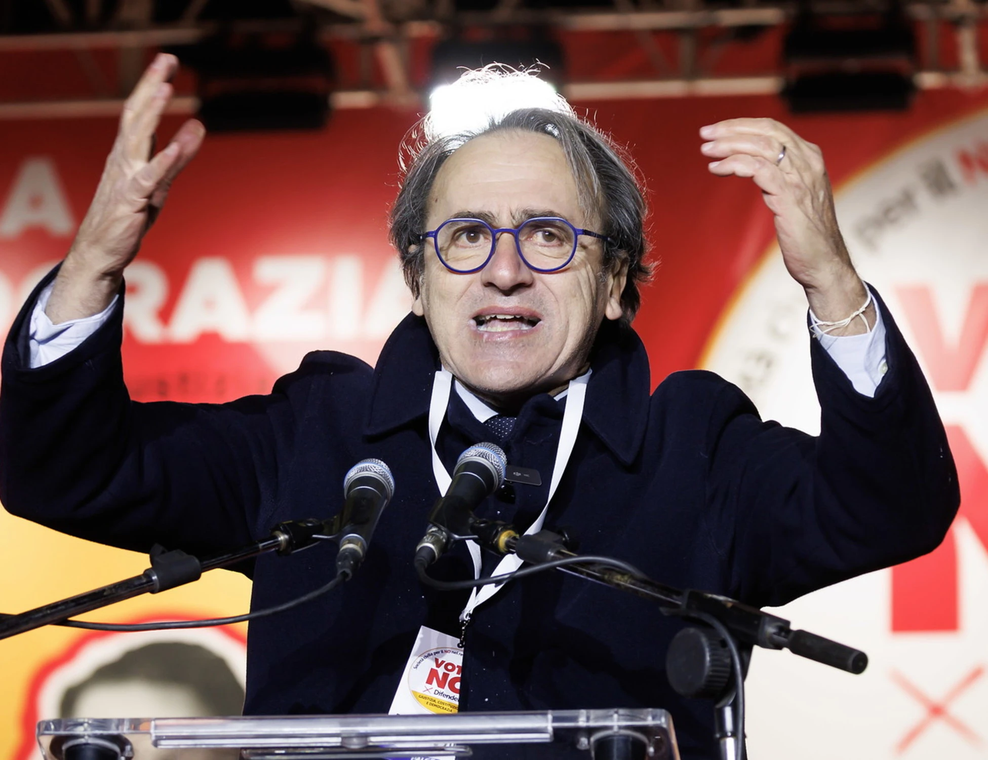 Angelo Bonelli, l'ultima menzogna sull'abuso d'ufficio: "Carlo Nordio si dimetta". Che figuraccia...