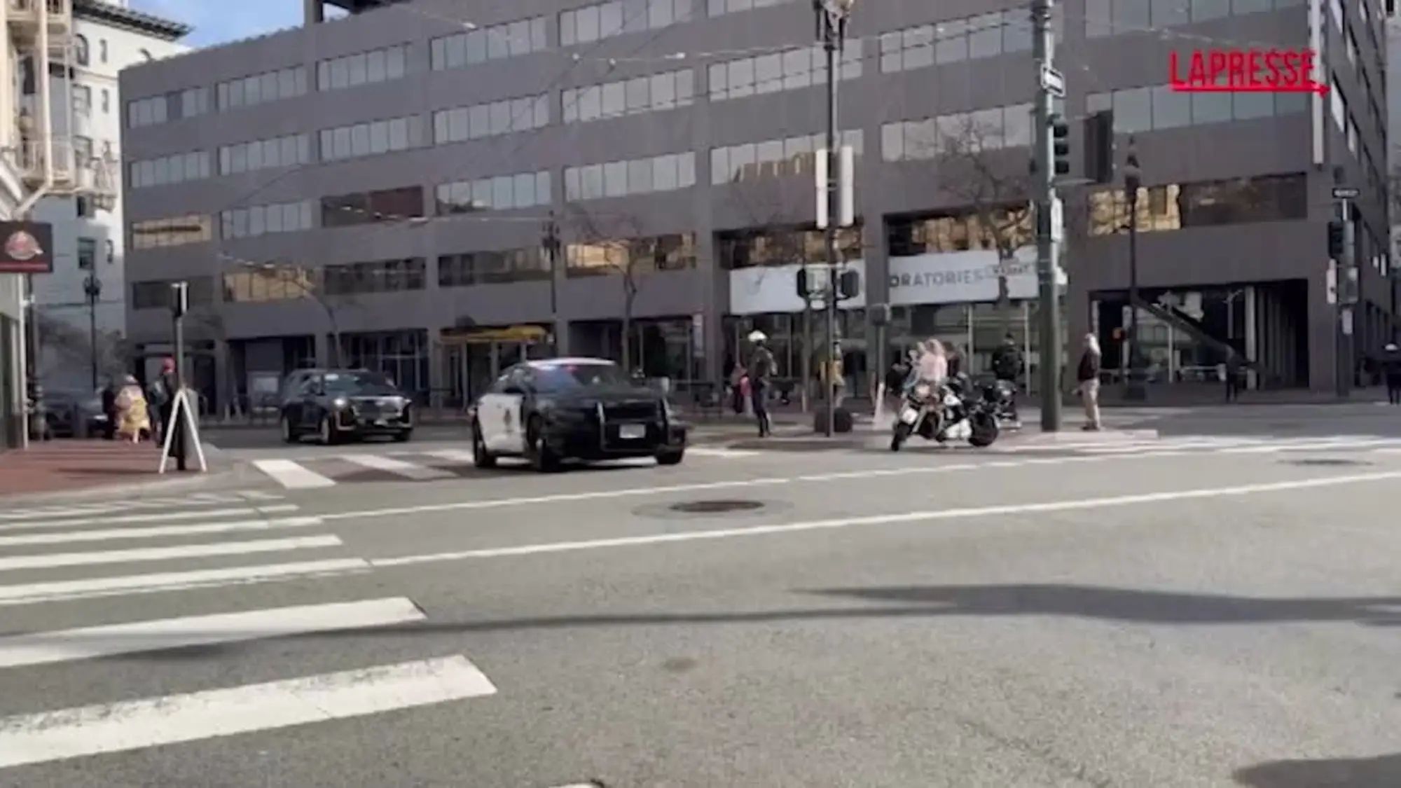 Bob Weir, in migliaia alla cerimonia funebre del chitarrista dei Grateful Dead