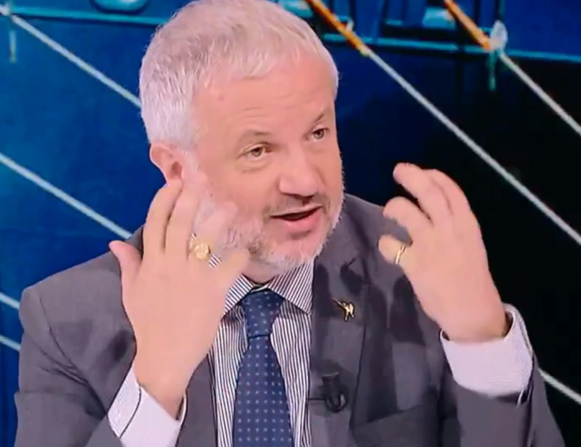 &quot;Ai suoi occhi Ursula &egrave; una ladra&quot;: Borghi travolge la Von der Leyen