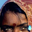 India, stuprata e bruciata viva