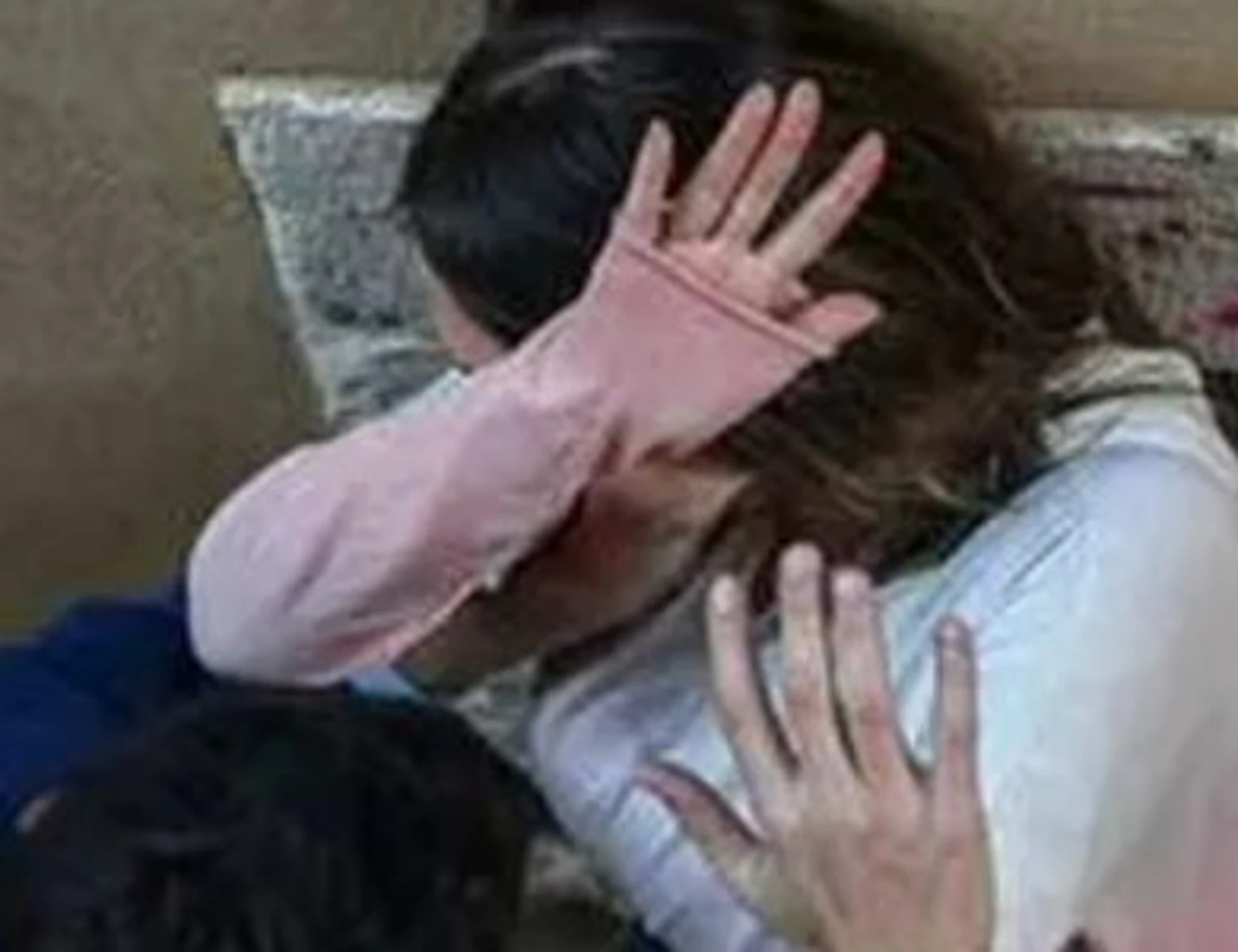 Bra, il racconto-choc della ragazza stuprata dai calciatori: "Mi sono finta morta"