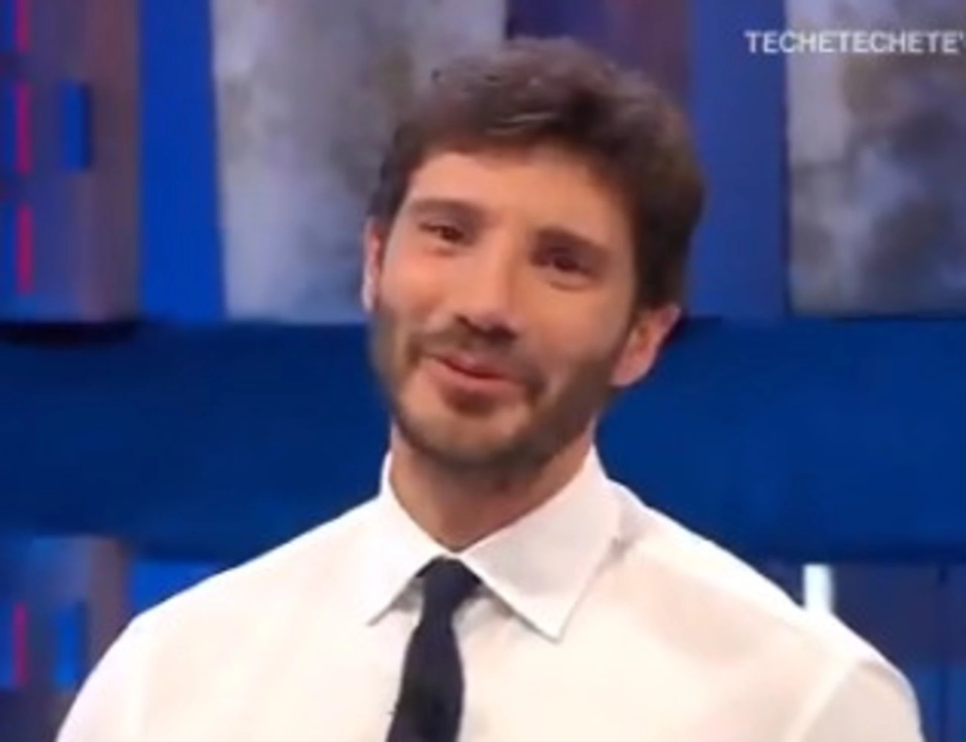 Affari Tuoi, bufera su Stefano De Martino: "Prende in giro Elisabetta Canalis"