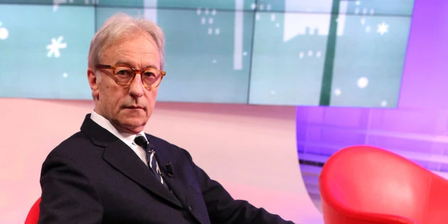 Vittorio Feltri, battuta ferocissima su Silvio Berlusconi: "Tinta? No, cosa si mette al posto dei capelli"