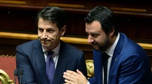 Giuseppe Conte e Matteo Salvini, dopo l'sms un incontro: "Necessario un confronto nell'interesse degli italiani"