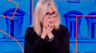 Stasera Italia, la rabbia di Rita Dalla Chiesa: "Chi sono le fan di Filippo Turetta"
