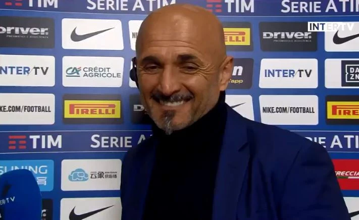 Luciano Spalletti, come se la ride mentre Allegri urla con Adani: "Se fanno inc*** pure lui..."