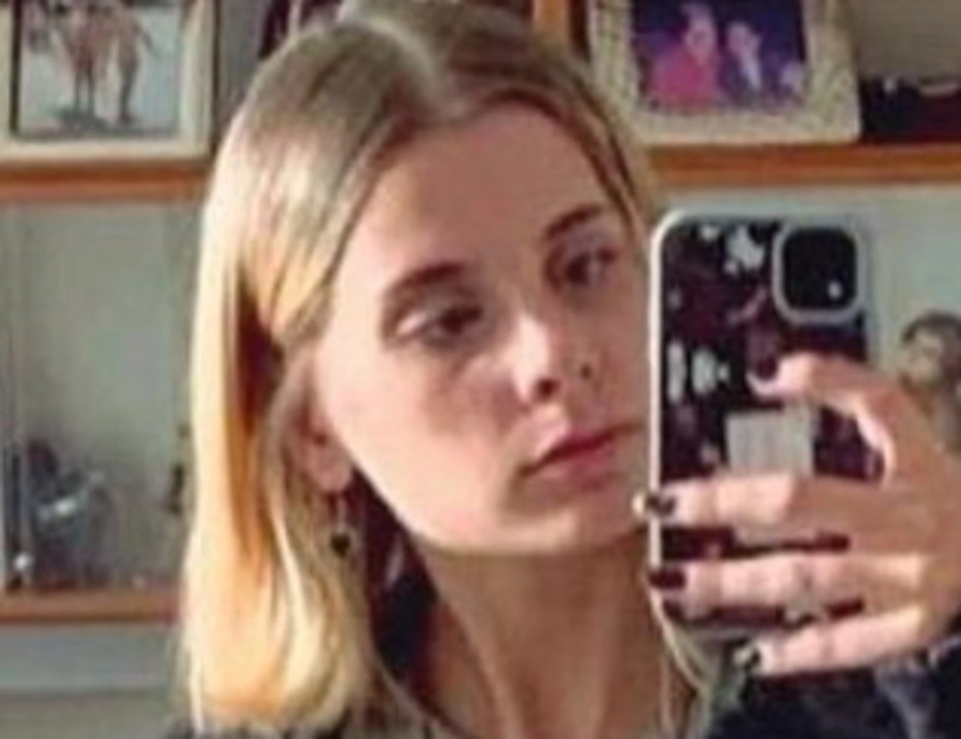 Annabella Martinelli, suicidio? Qualcosa non torna: "Cerotto sulla bocca"