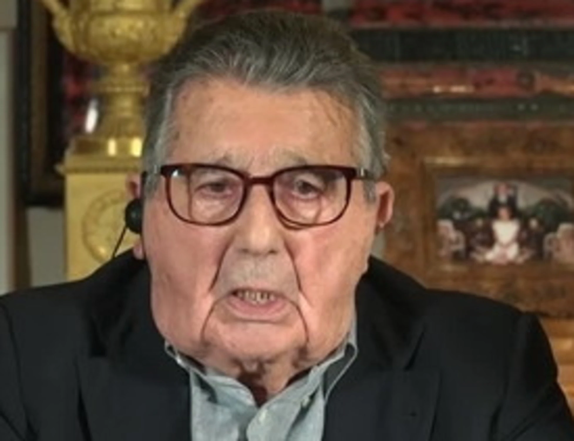 Carlo De Benedetti a Otto e Mezzo, ira di FdI: "Accuse volgari a Giorgia Meloni"