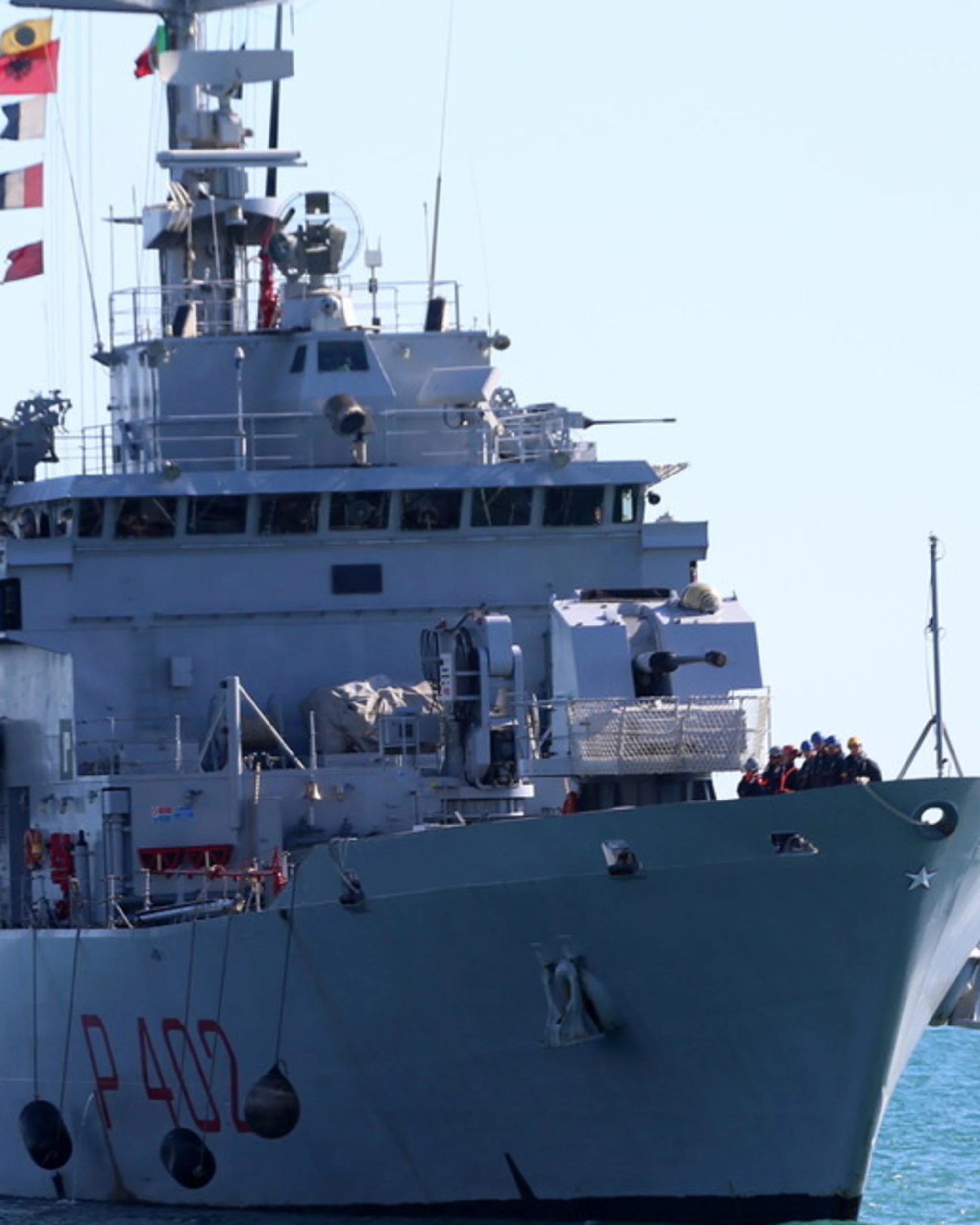 Immigrazione, l'Economist promuove il modello-Albania: crisi di nervi a sinistra
