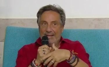 Mario Tozzi, l'affondo sul cane di Michele Serra: "Spiace, ma quei lupi sono estremamente utili"