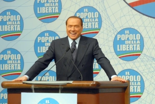 Berlusconi contro Il Giornale:"Il Pdl è ancora unito"