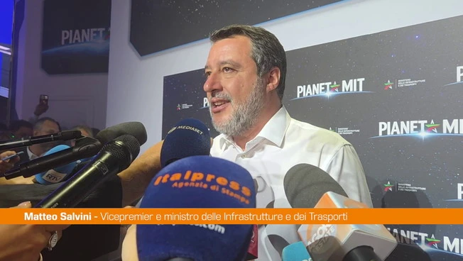 Banche, Salvini "Soldi non vanno estorti ma chiesti con il dialogo"
