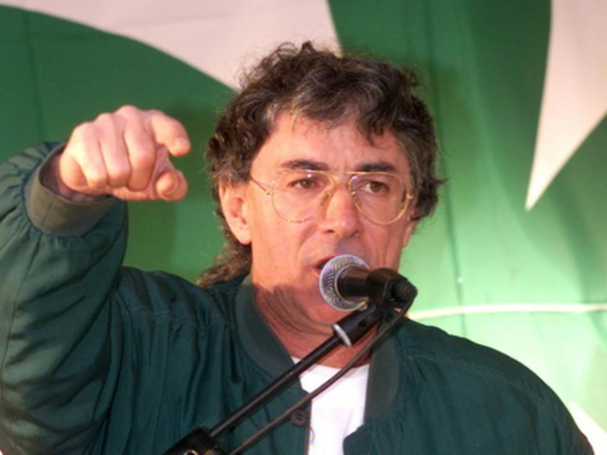 Umberto Bossi, Vittorio Feltri: il matto di Varese partito dalle valli che ha sepolto la Dc