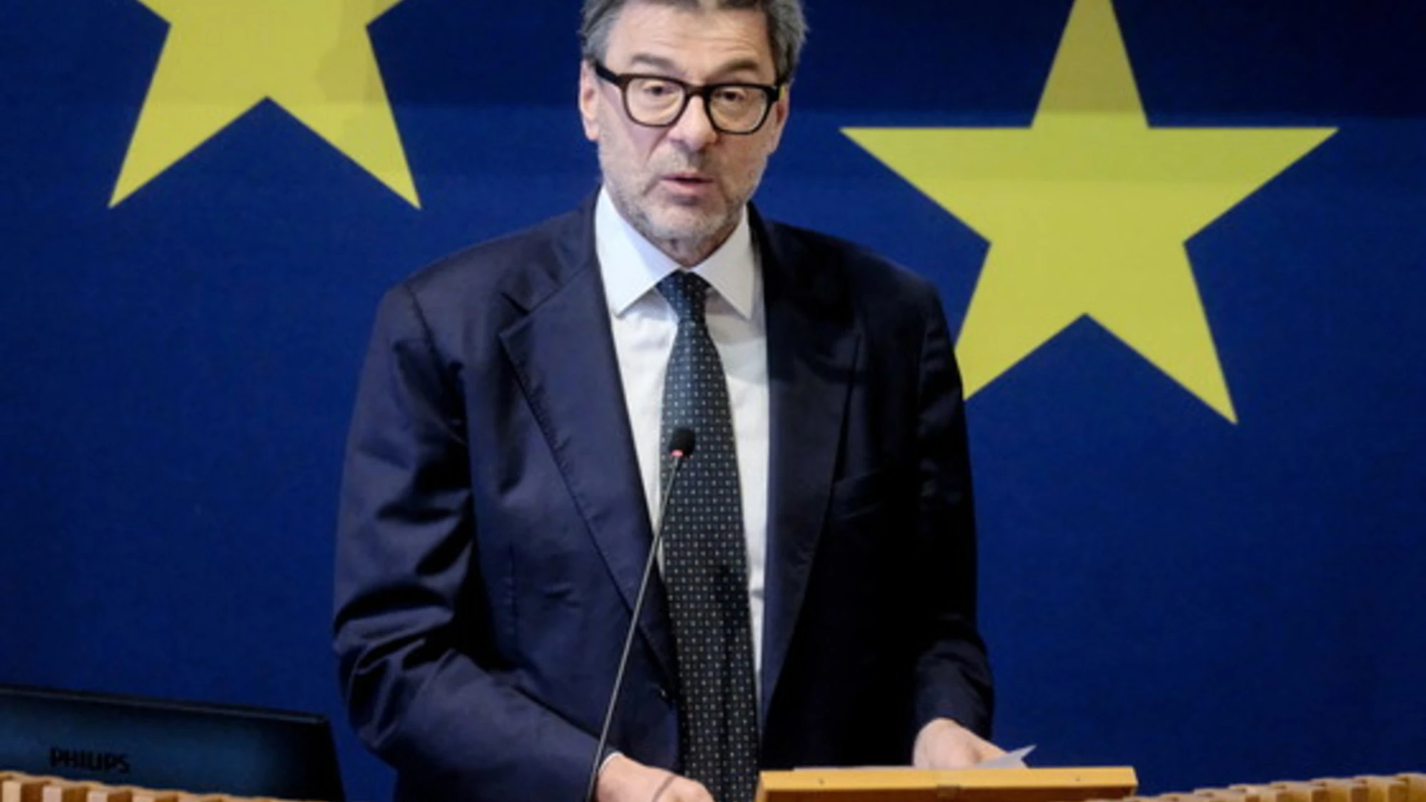 L'Ue contro l'Italia per la "Golden power". Banche, è l'eredità Draghi