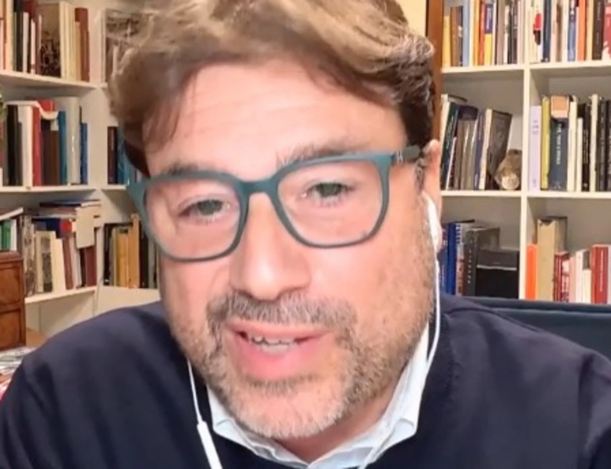 Montanari insulta Meloni: "Mai fatto uno sciopero vero perché non ha mai fatto un lavoro vero"