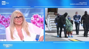 Domenica In, gaffe all'arrivo di Silvia Romano: ciò che pochi avevano notato, imbarazzo in Rai