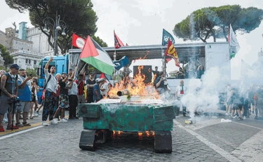 Il moralismo anti-Nato sbaglia bersaglio