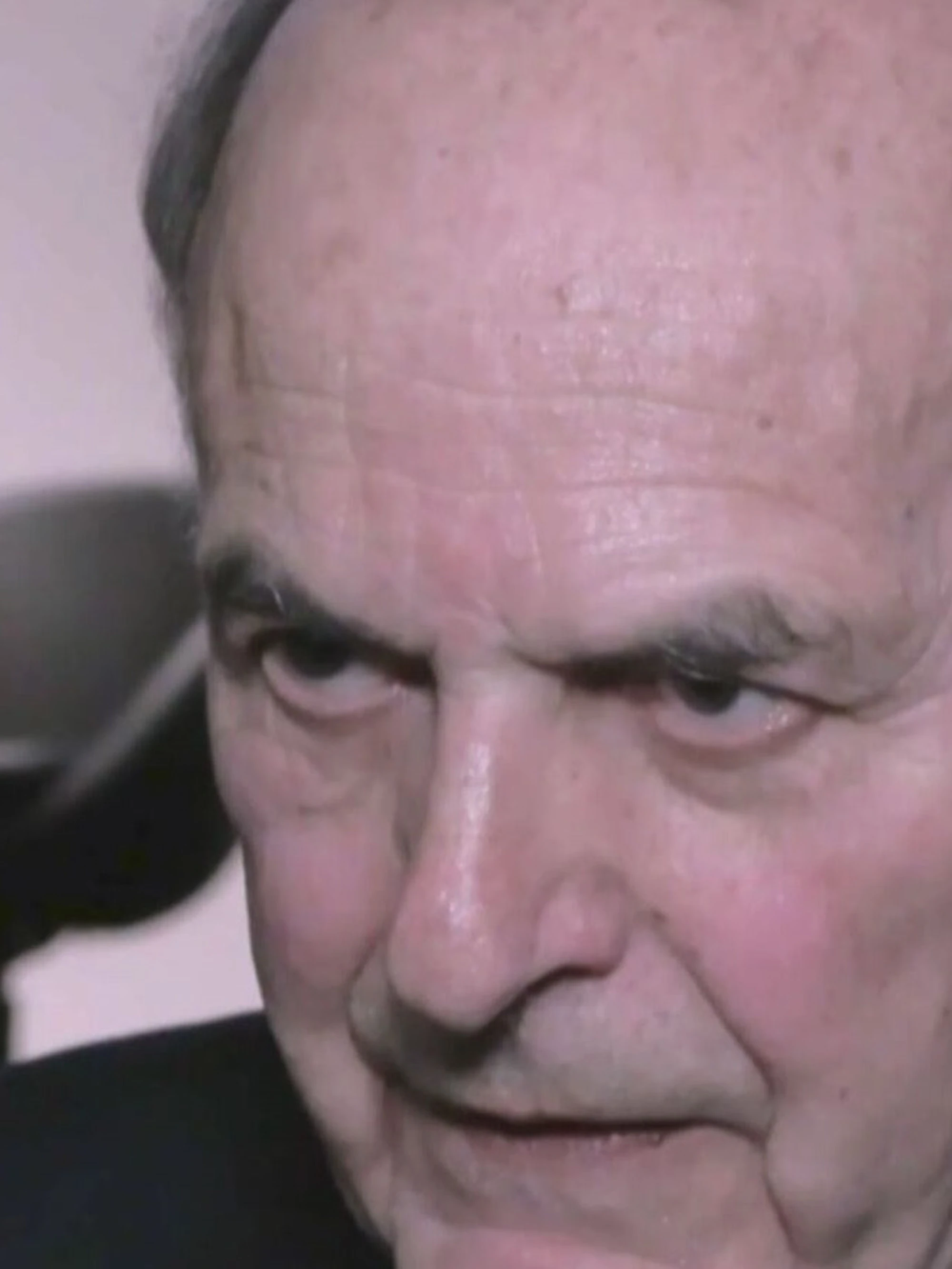 Pier Luigi Bersani, l'ultima vergogna: "Voti destra? Ecco cosa spero"