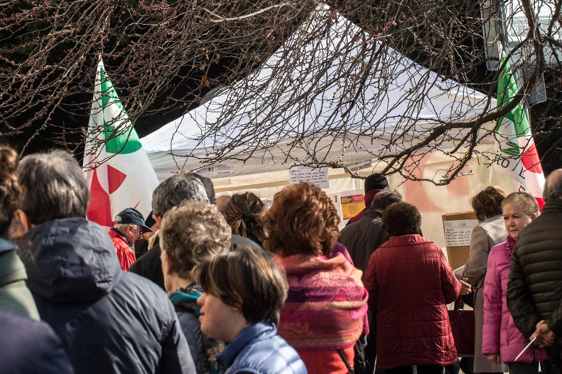 Pd, l'affare milionario ai gazebo delle primarie: quanto incassa il partito di Zingaretti