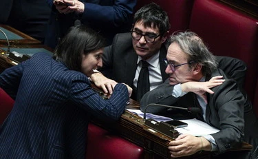 Pd, quali idee ormai vi distinguono dai gruppettari compagni di Avs?