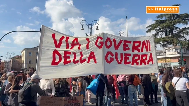 Sciopero generale, manifestanti a Roma "Siamo in 100 mila"